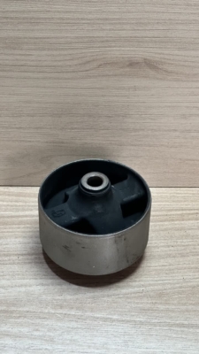 بوش دسته موتور عقب جیلی